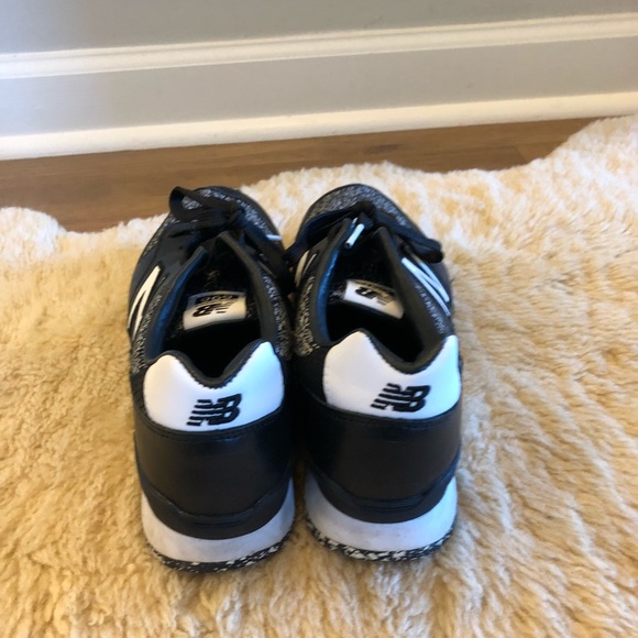 New Balance Grey Collection 696 Sneakers - Picture 7 of 7